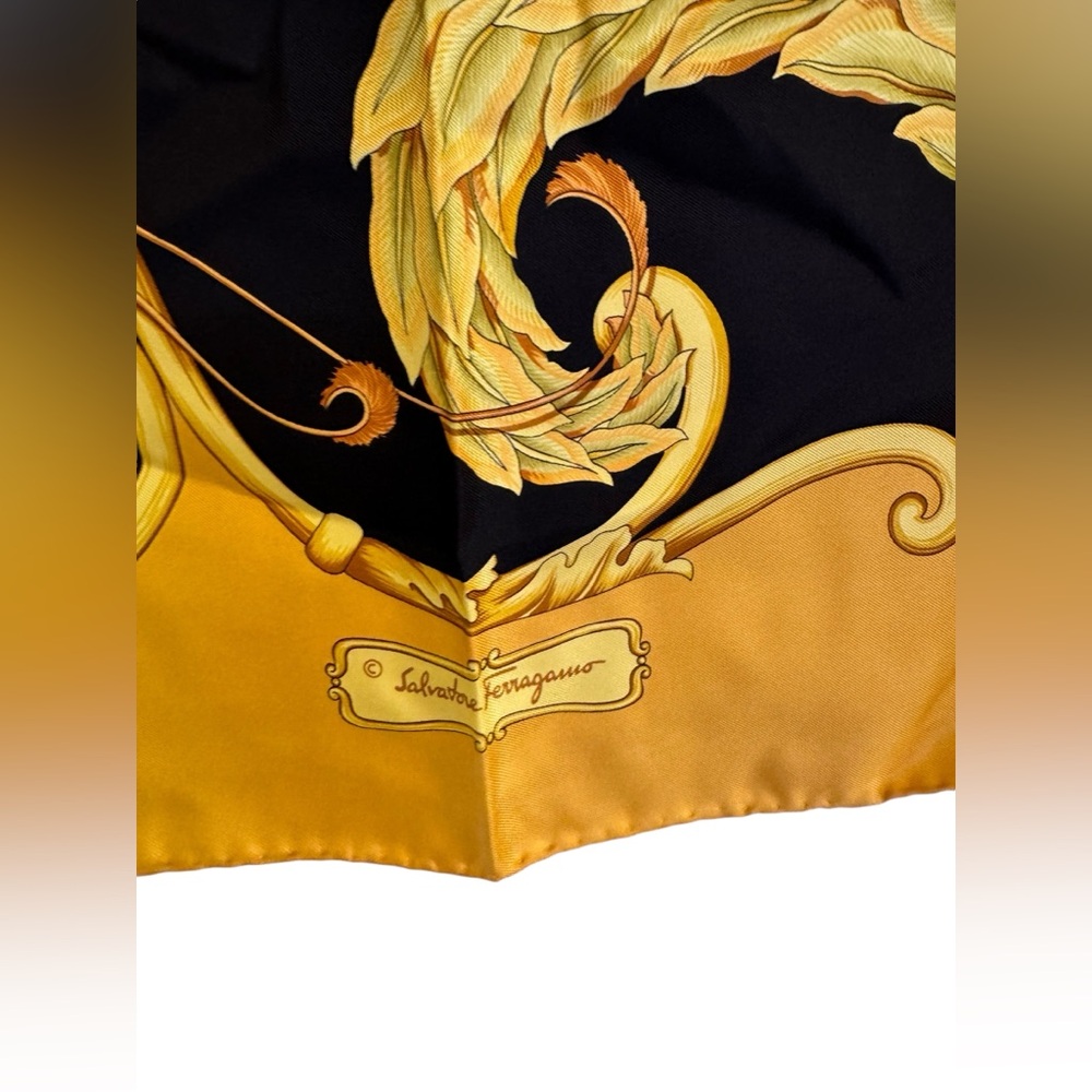 Salvatore Ferragamo Animal Print 100% Silk Scarf - Picture 4 of 7